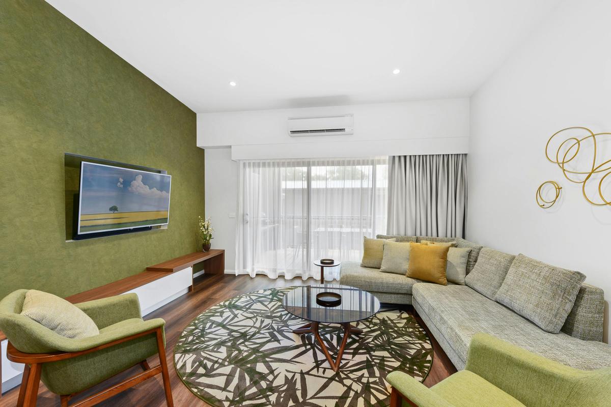 Club Wyndham Flynns Beach 2 Bedroom Grand Living Room