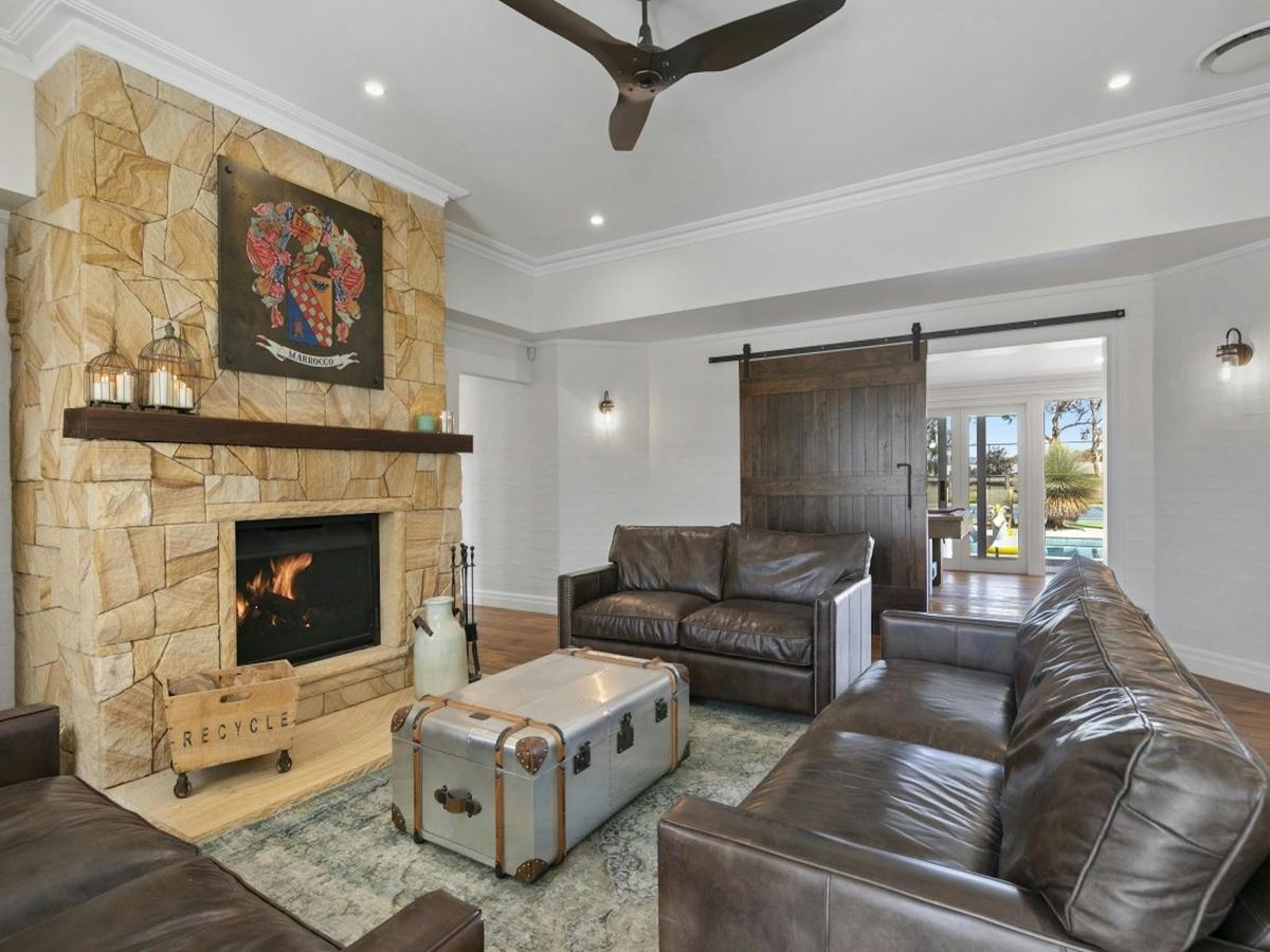 Lounge Room