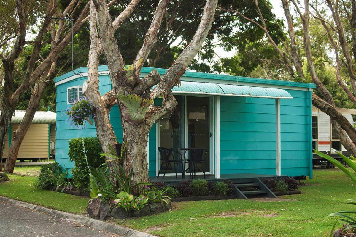 Discovery Parks - Byron Bay - Budget Non-Ensuite Cabin - Sleeps 2
