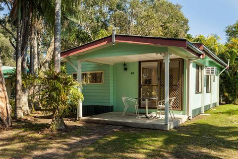 Discovery Parks - Byron Bay - Standard  Cabin - Sleeps 2