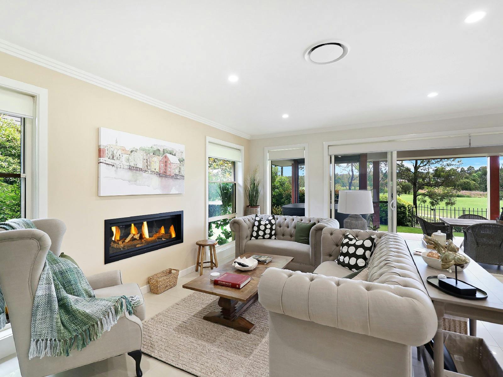 Casa Barnhill lounge room with fireplace