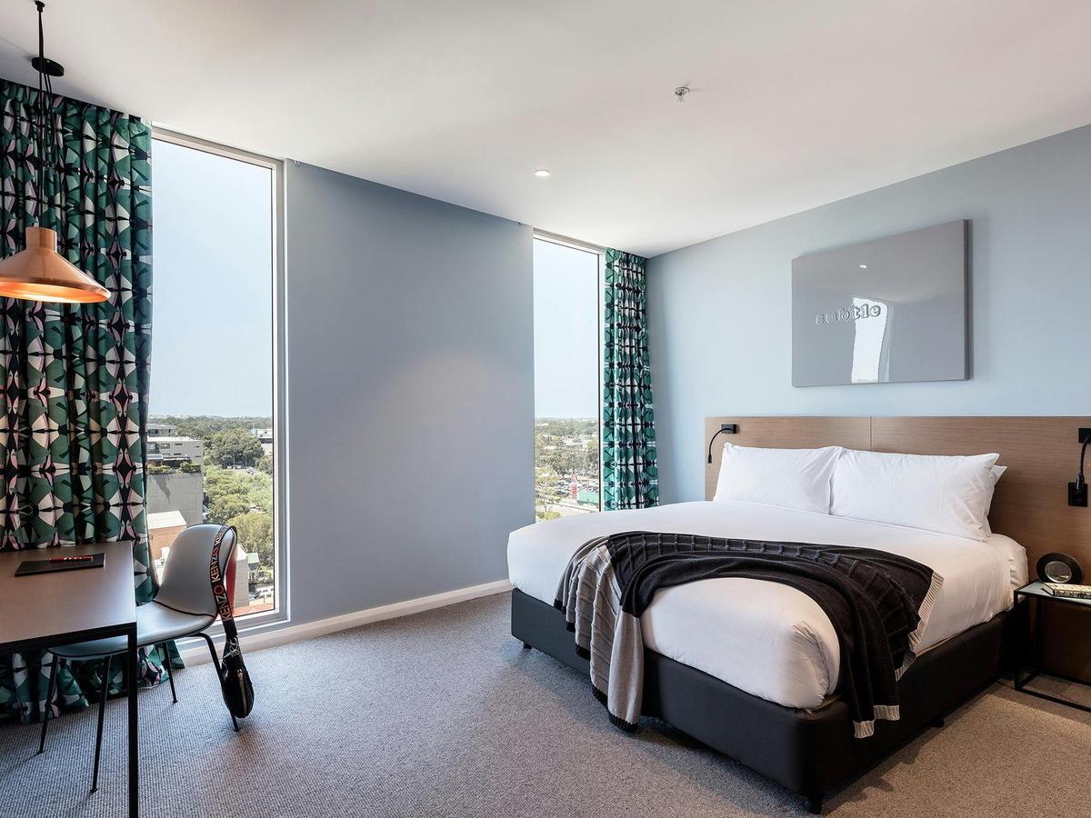 Premium Economy Room