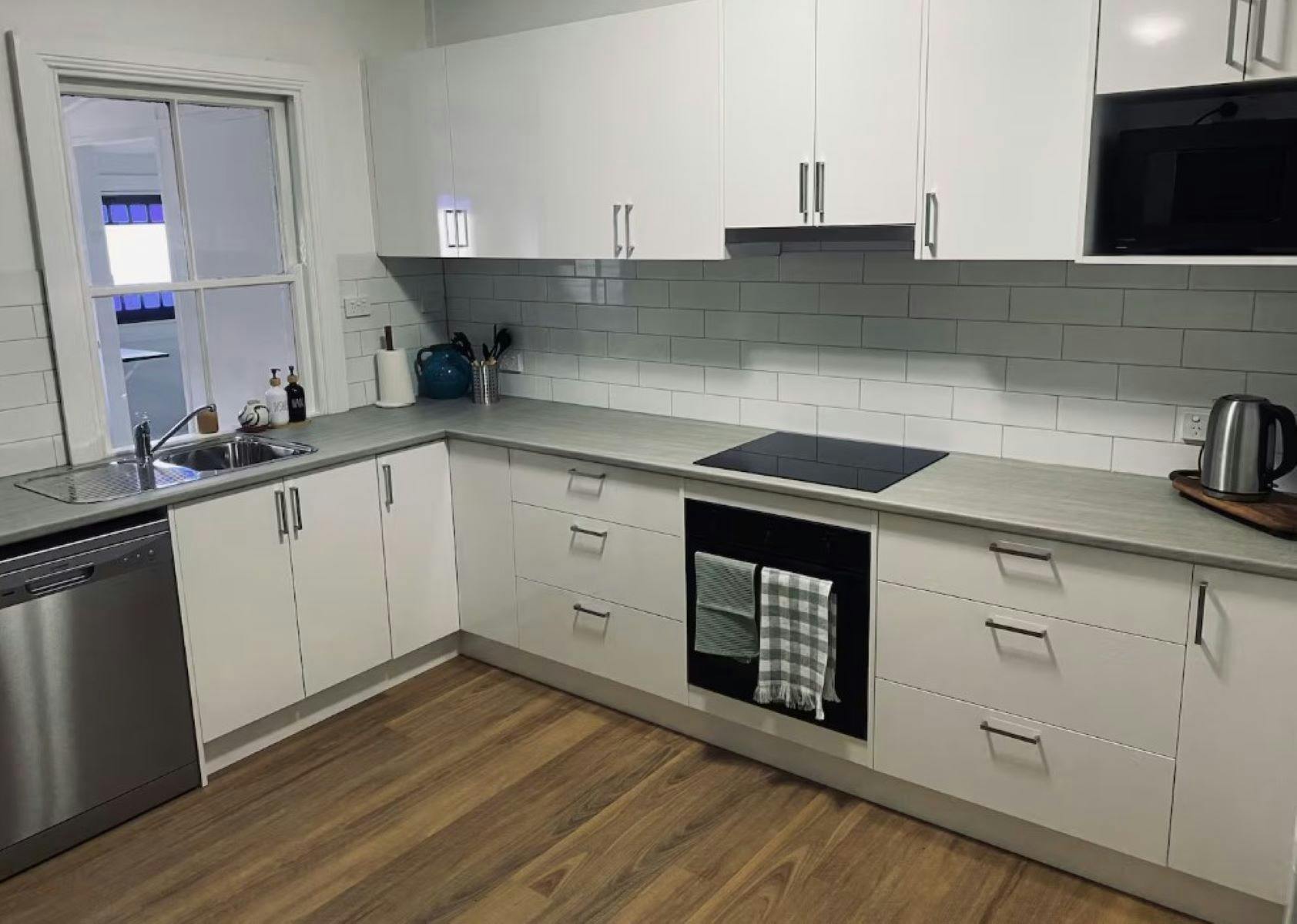 Crookwell Cottage kitchen