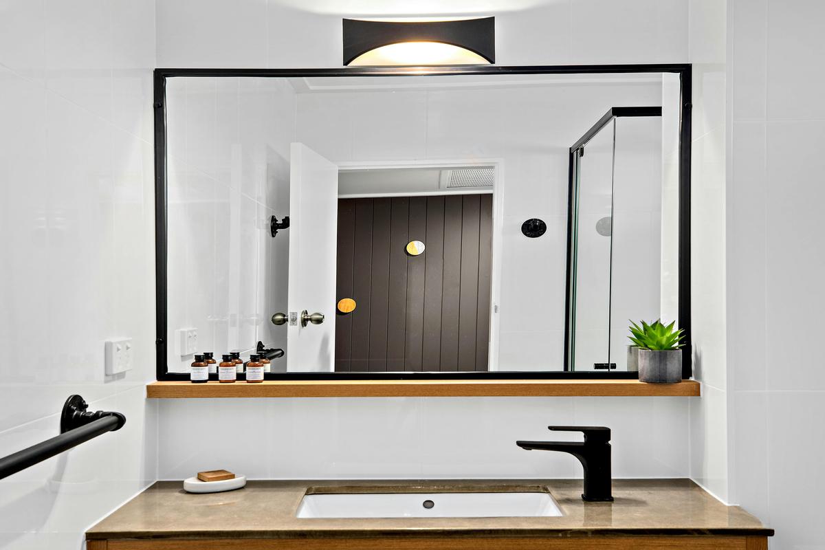 King and Superior Twin Bathroom