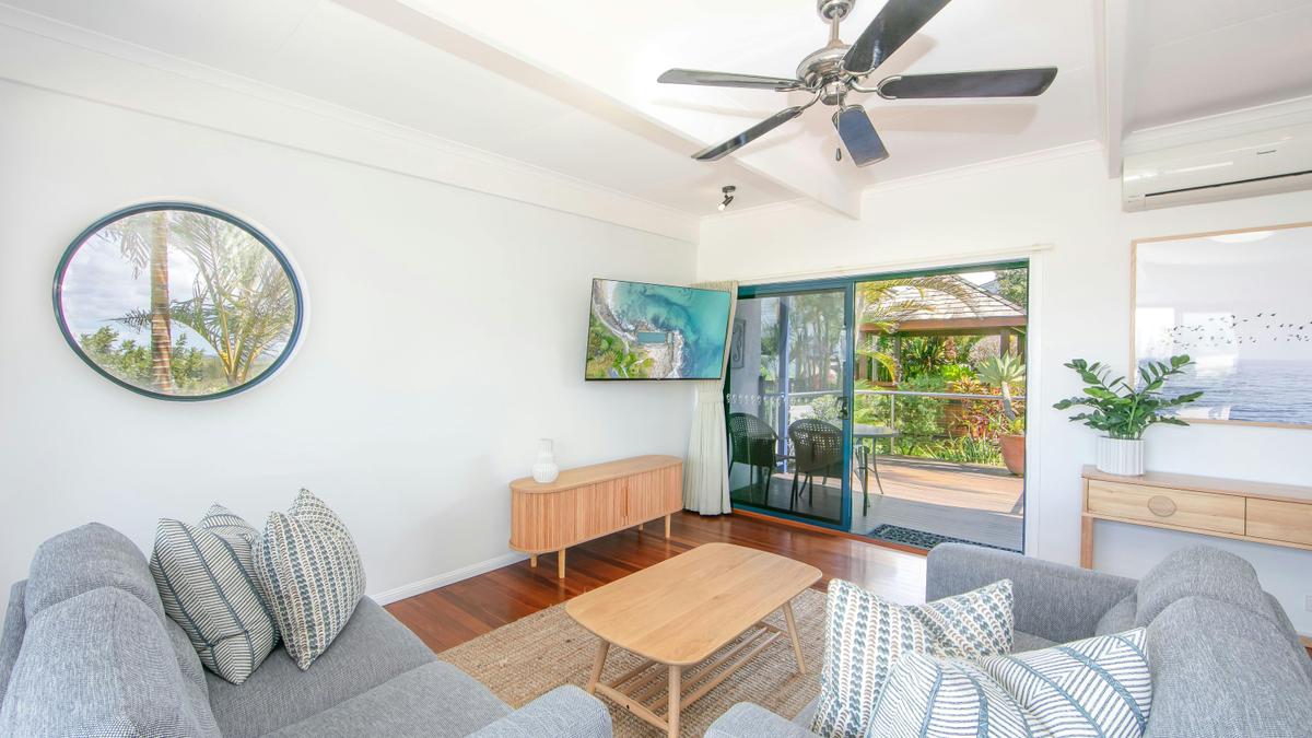 Ocean Suite living/TV area