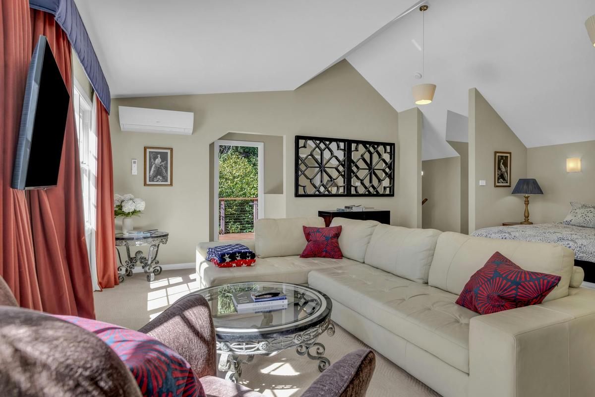 Camellia Lodge