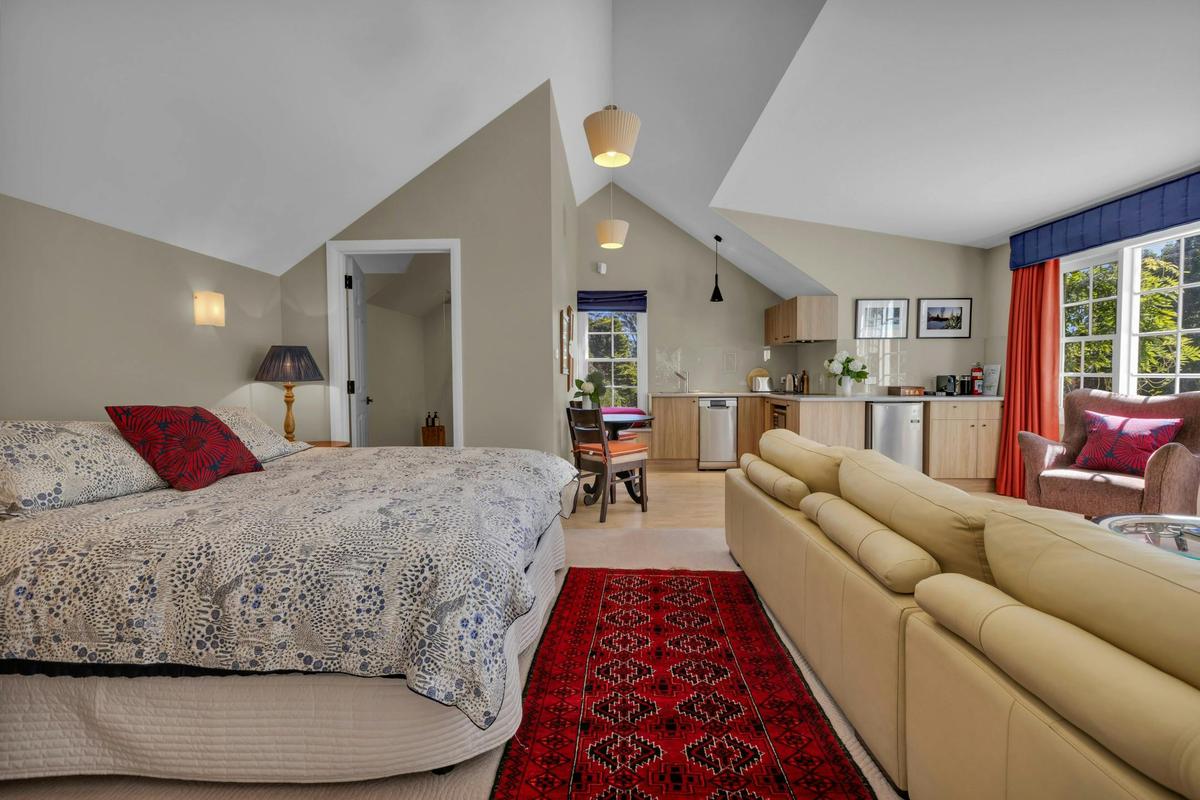Camellia Lodge