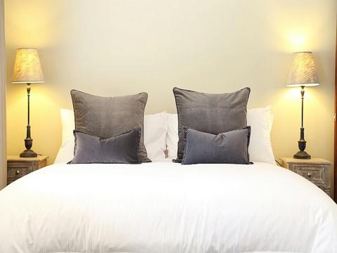 Degen Birubi Cottage