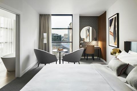 Junior King Suite