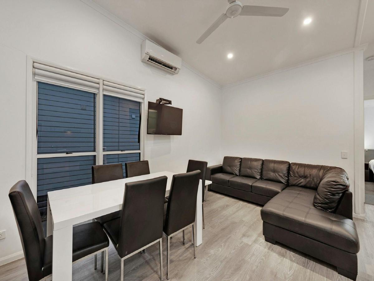 Deluxe Two Bedroom Cabin