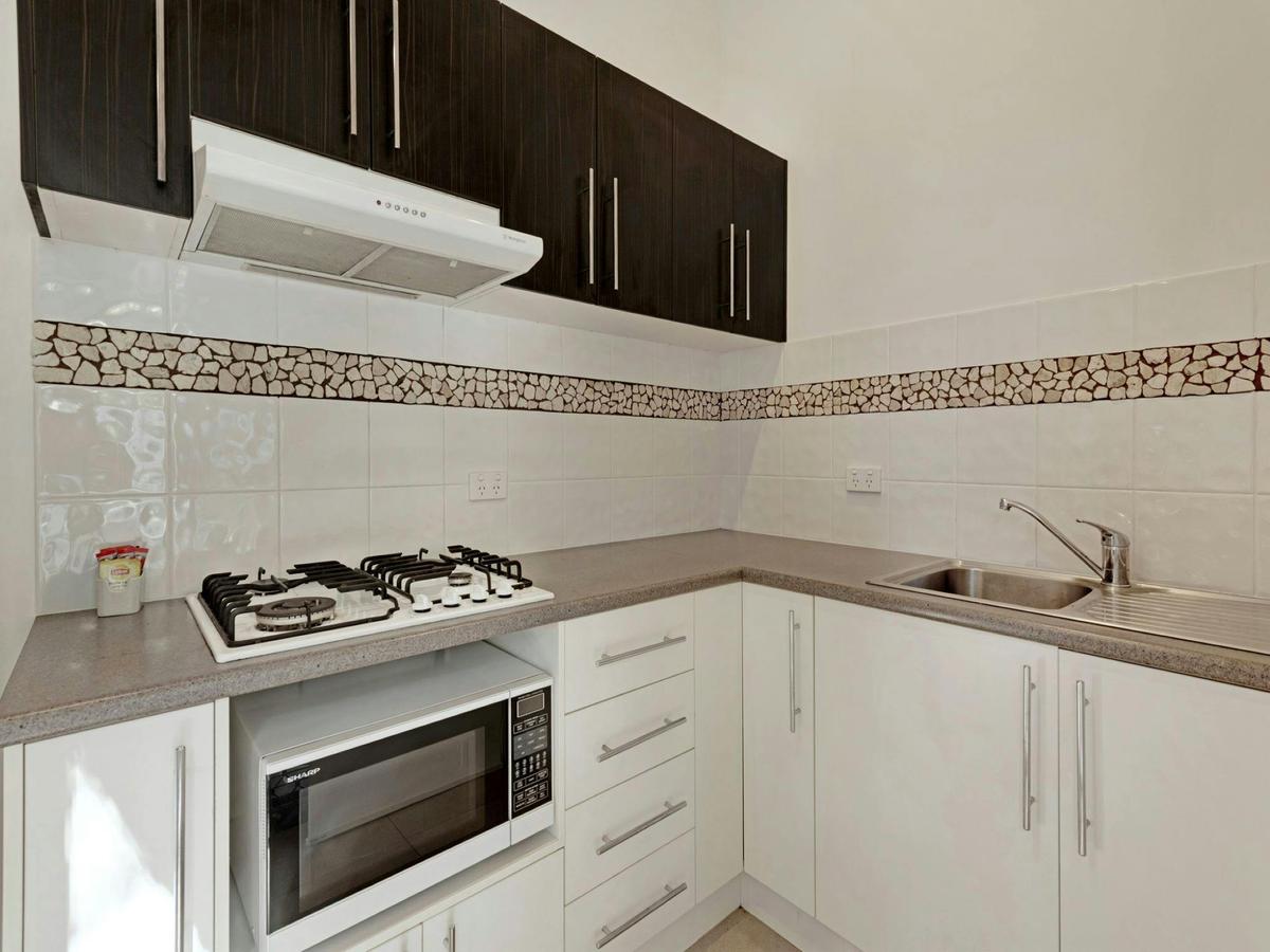 Superior Grevillea Villa