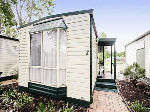 economy ensuite