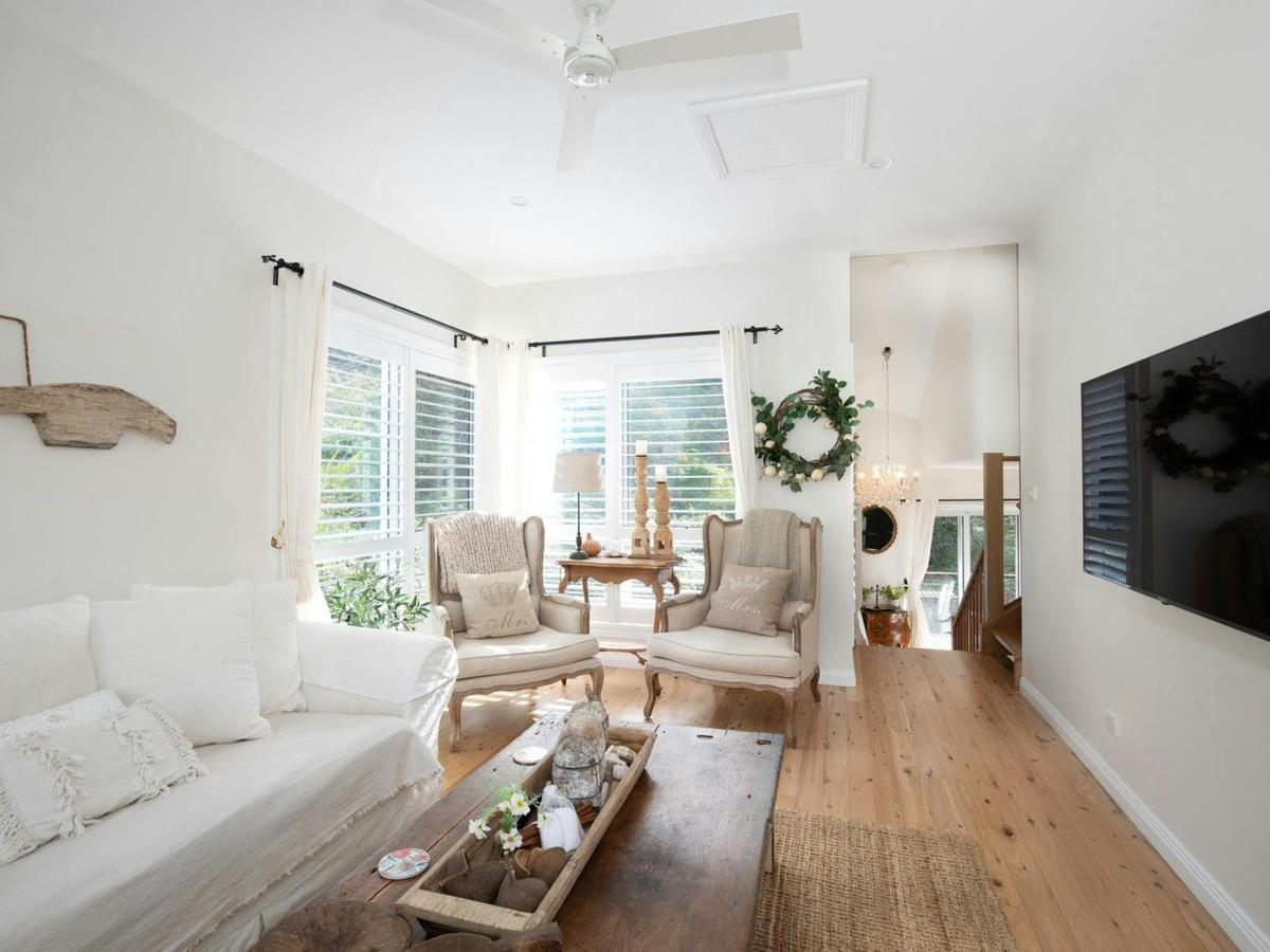Upstairs living area at Sunny Corner
