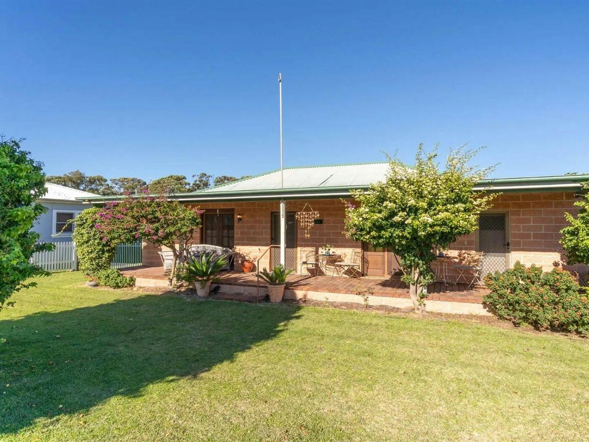 Cudgee