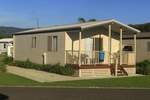 2 bedroom deluxe 6 berth cabin external