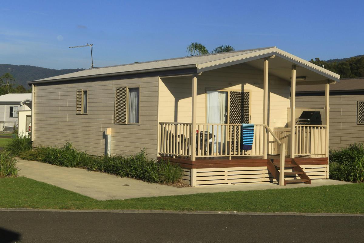 2 bedroom deluxe 6 berth cabin external