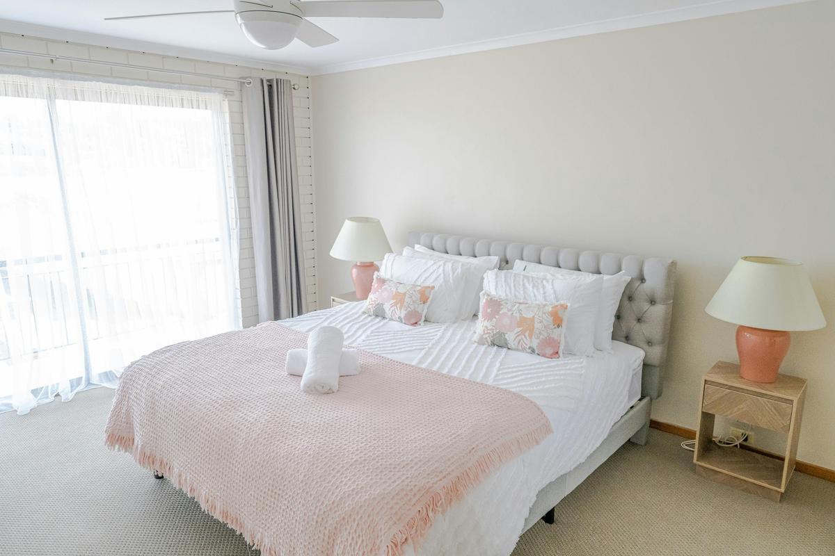 King Bed in Family Apartment