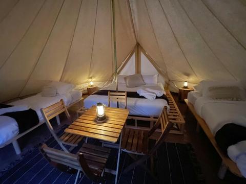 Huge glamping tents with the highest quality beds and hotel linen