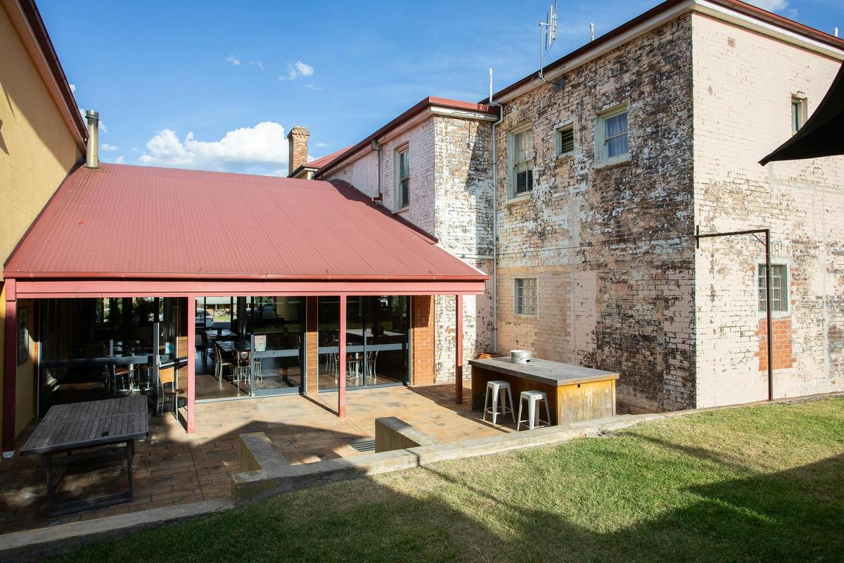 Commercial Hotel Walcha