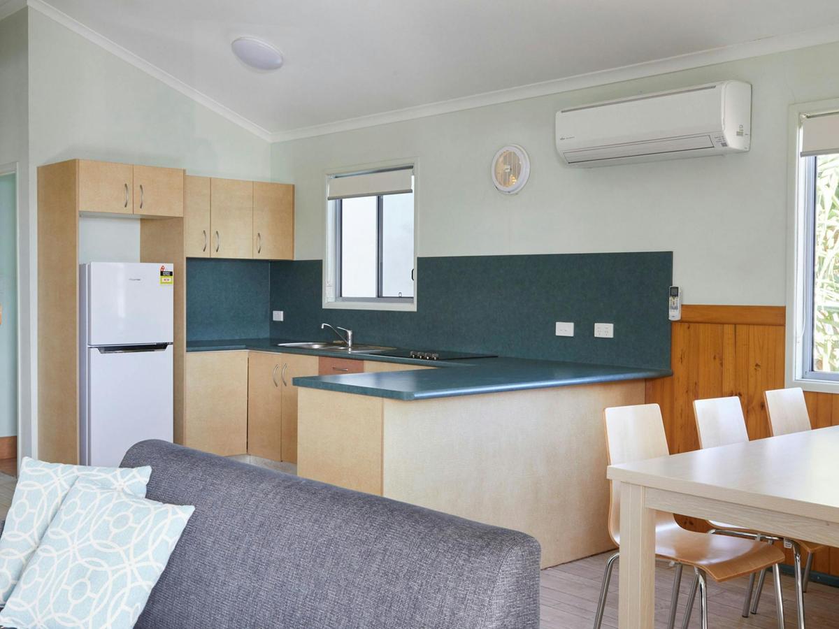 MVC_CH-Oceanfront-Spa-Villa