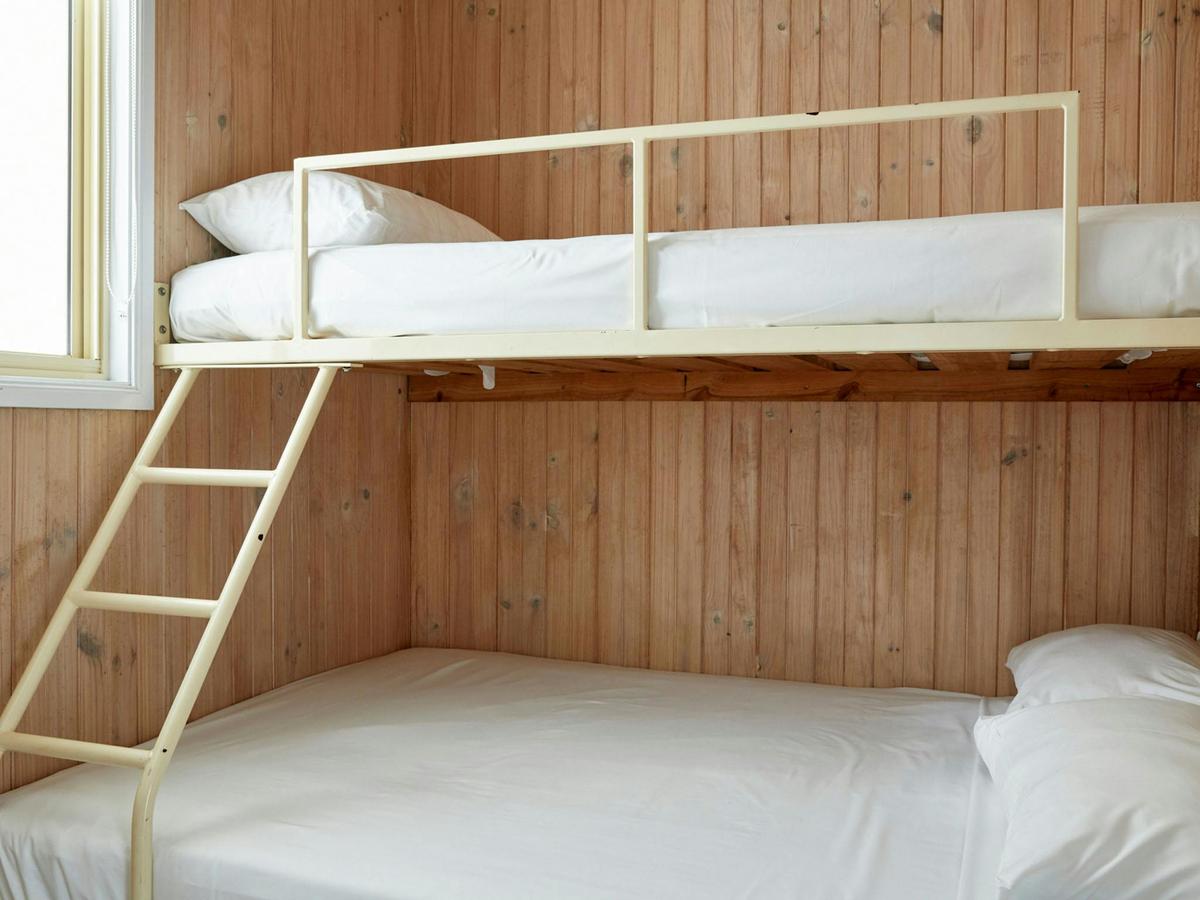 MVC_CH-Lakeside-Bungalow