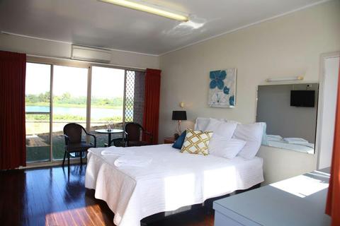 crown double room