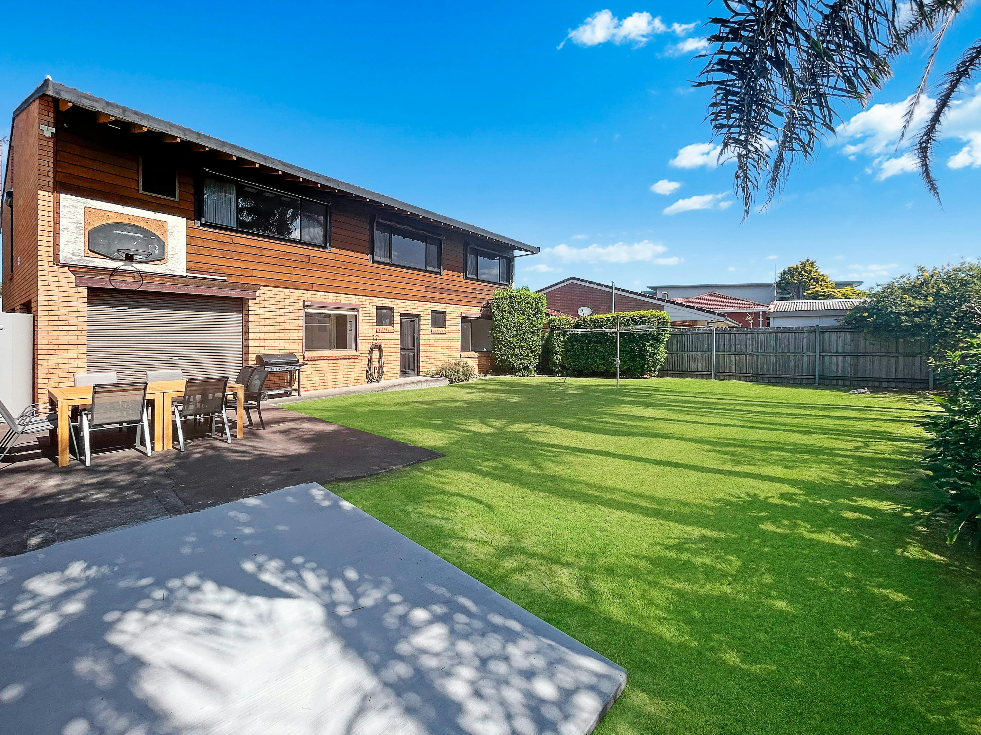 Family Getaway Opposite Warilla Beach Holiday Accommodation