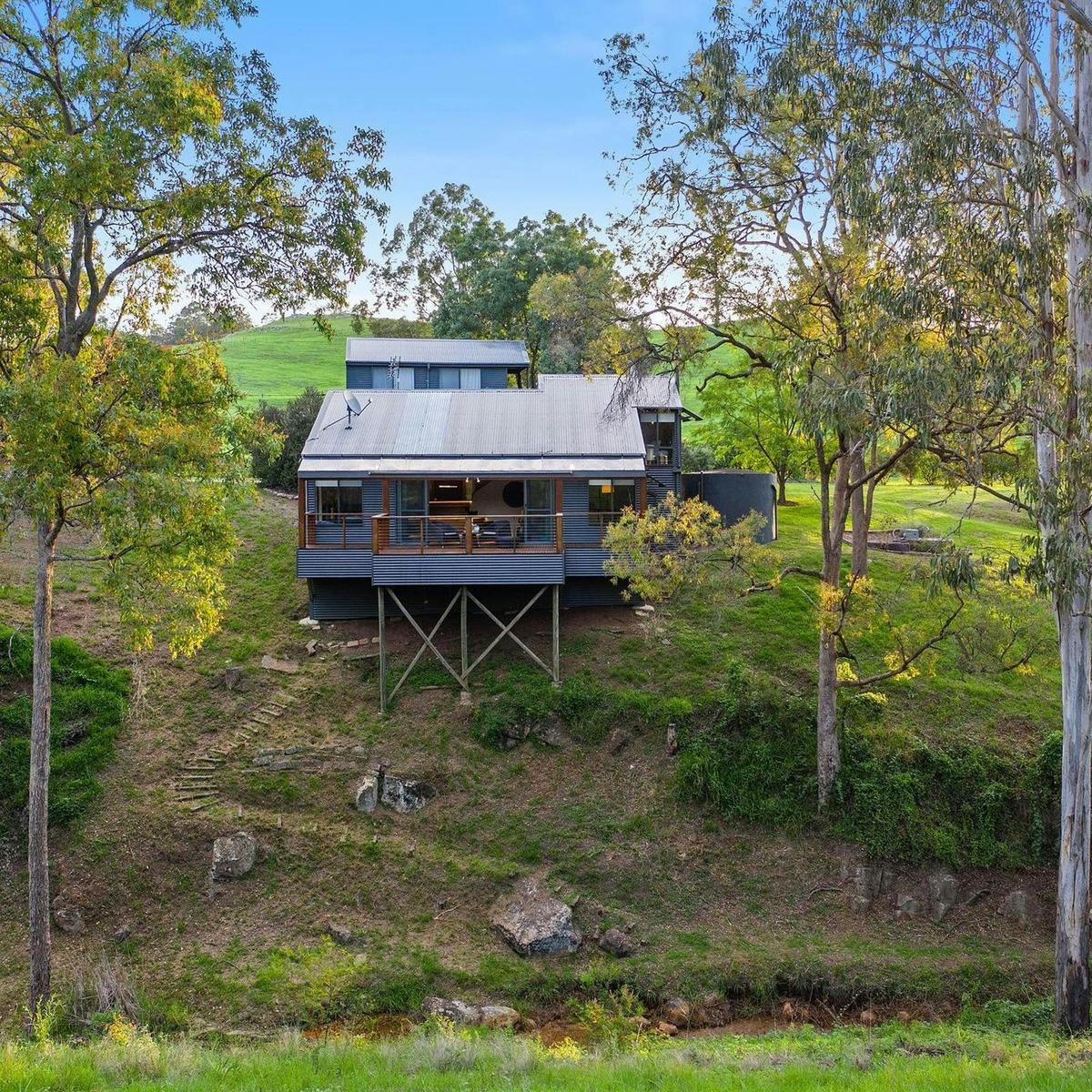 Edge Villa