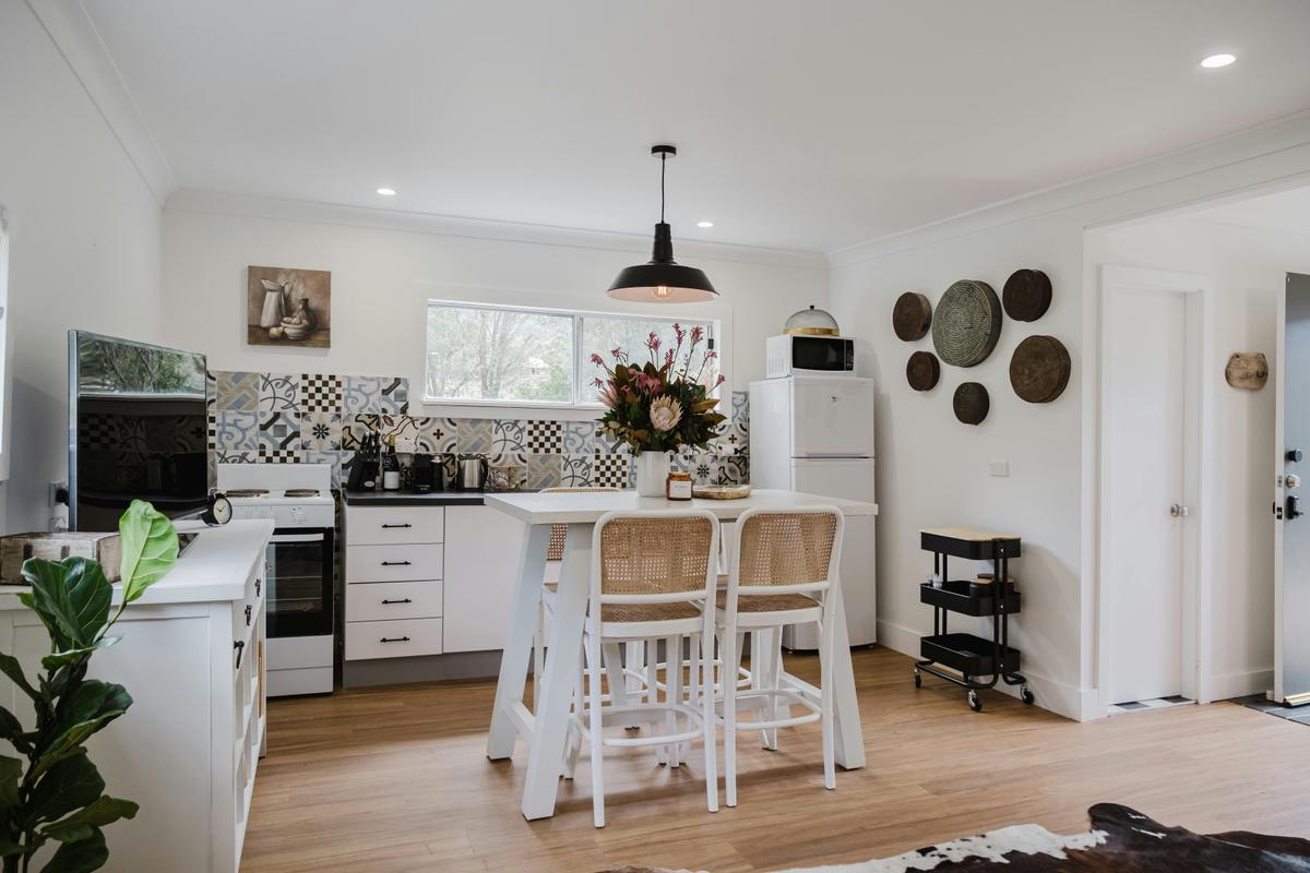 Kitchen dining