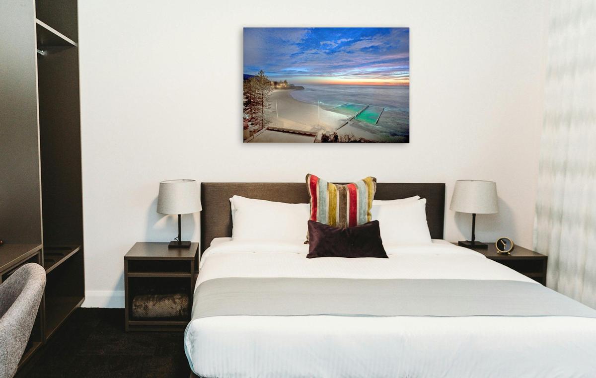 Coniston Hotel Wollongong - King Room (Accessible)