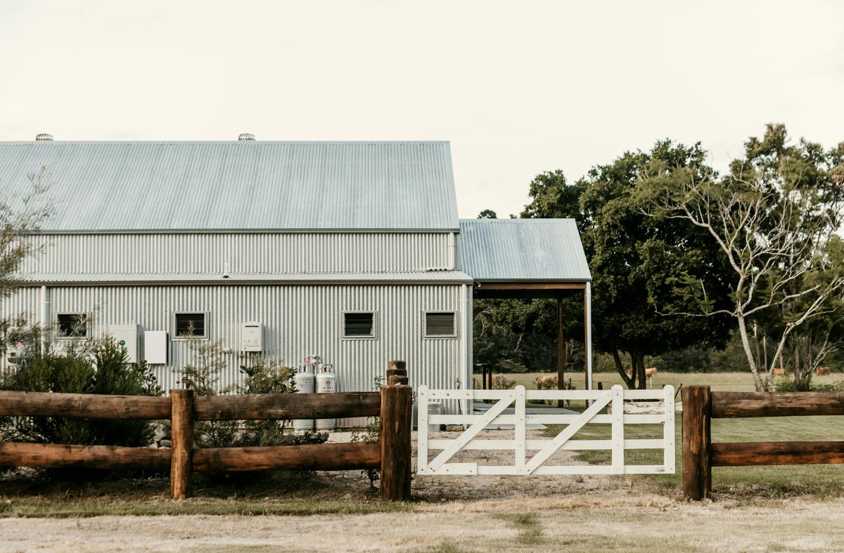 Country style fencing