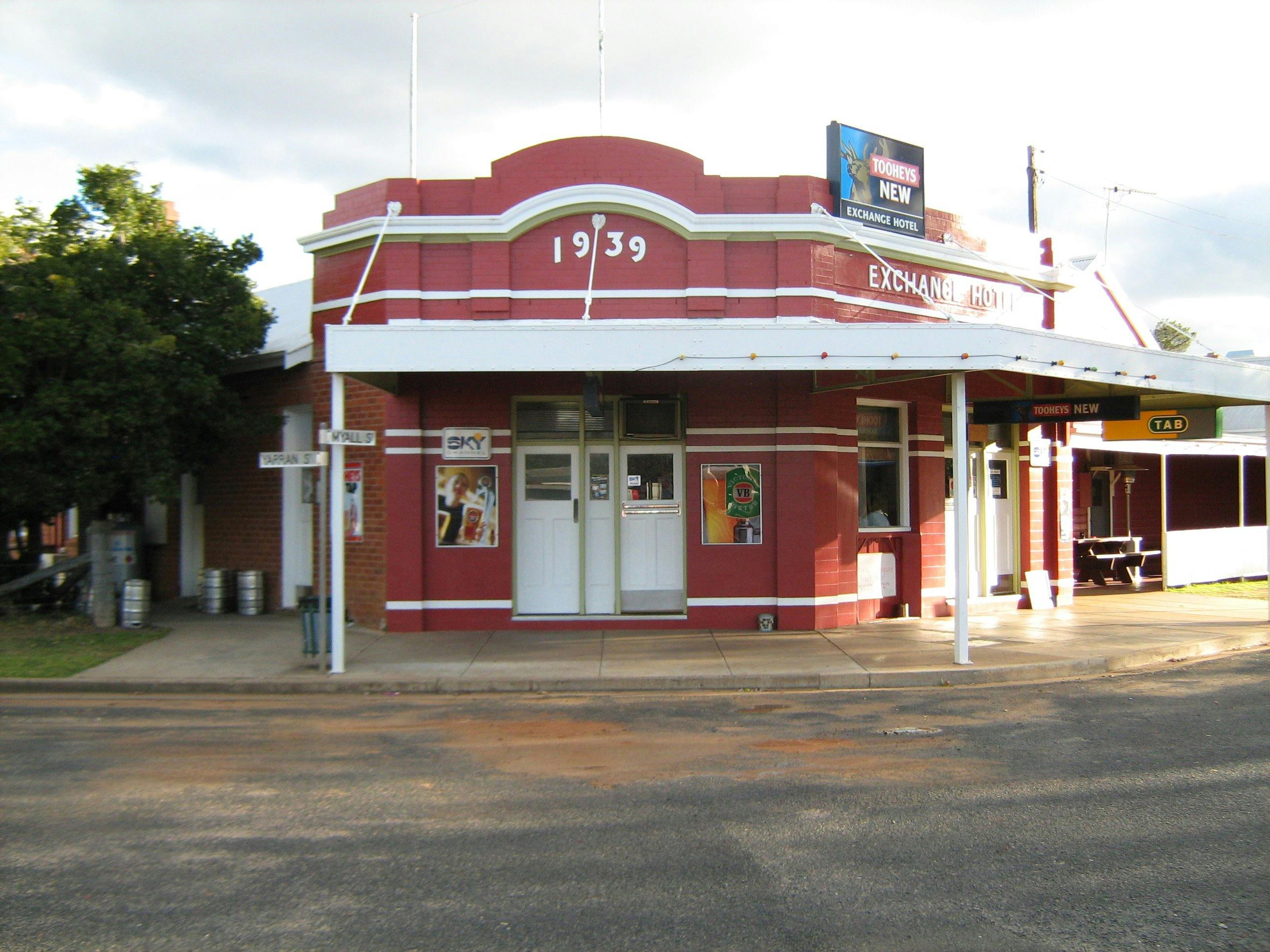 Exchange Hotel Binnaway