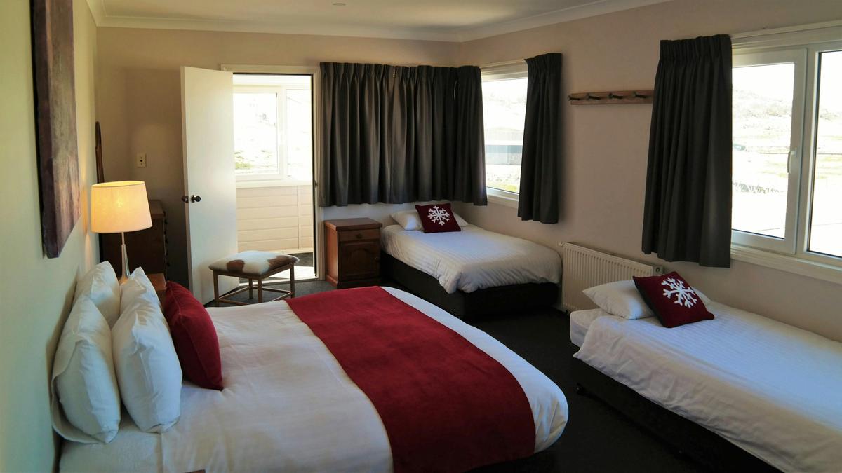 Quad Share without Bunks