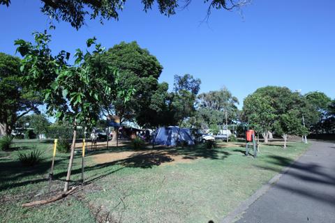 Powered camp/van sites at Fingal Bay Holiday Park