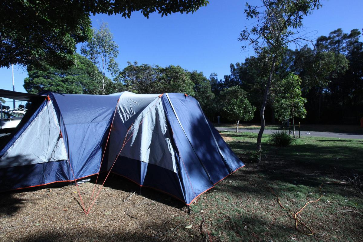 Powered camp/van sites at Fingal Bay Holiday Park