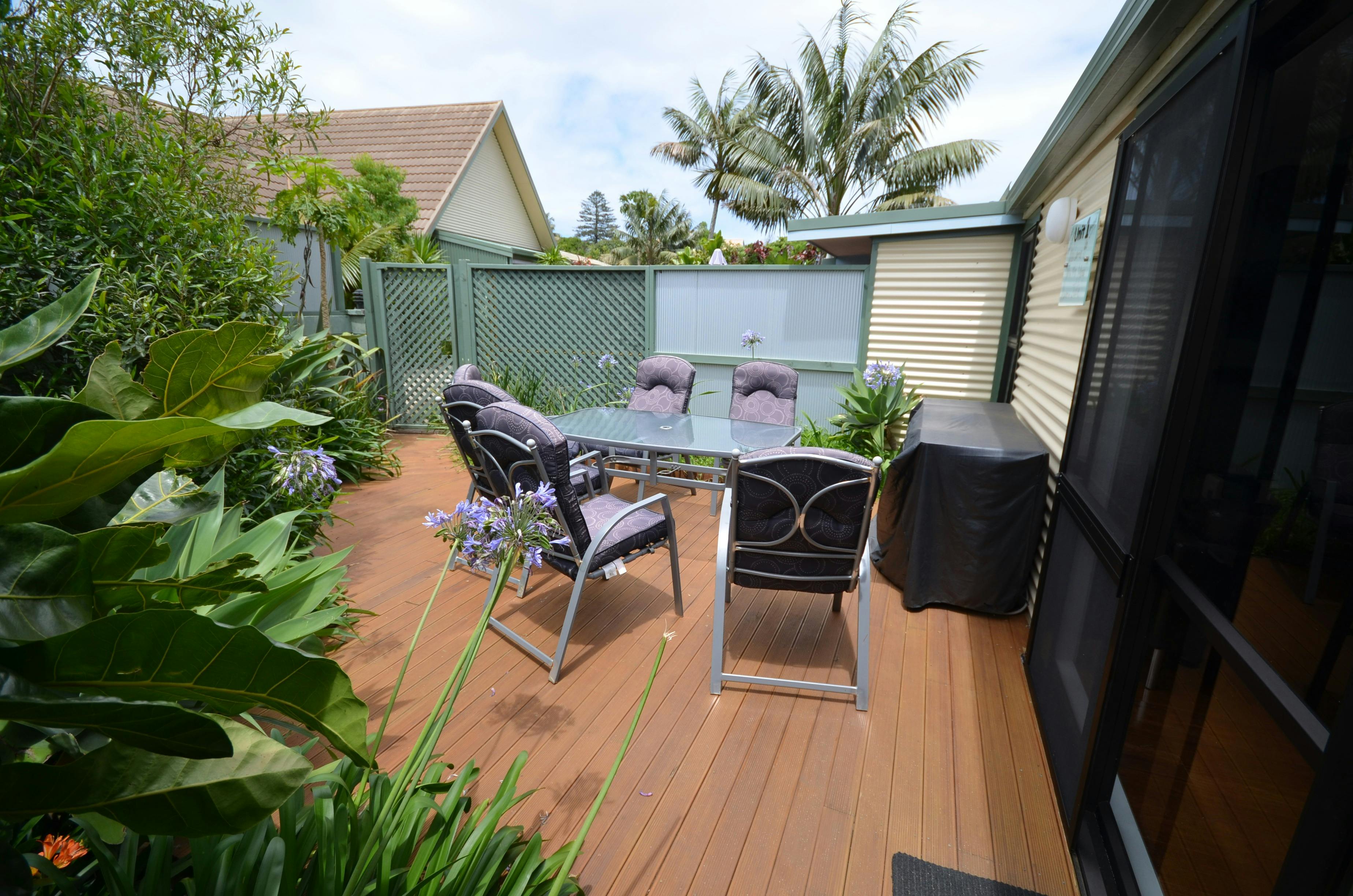 Large private and Sunny Verandahs, Private BBQ's, Covered Decks