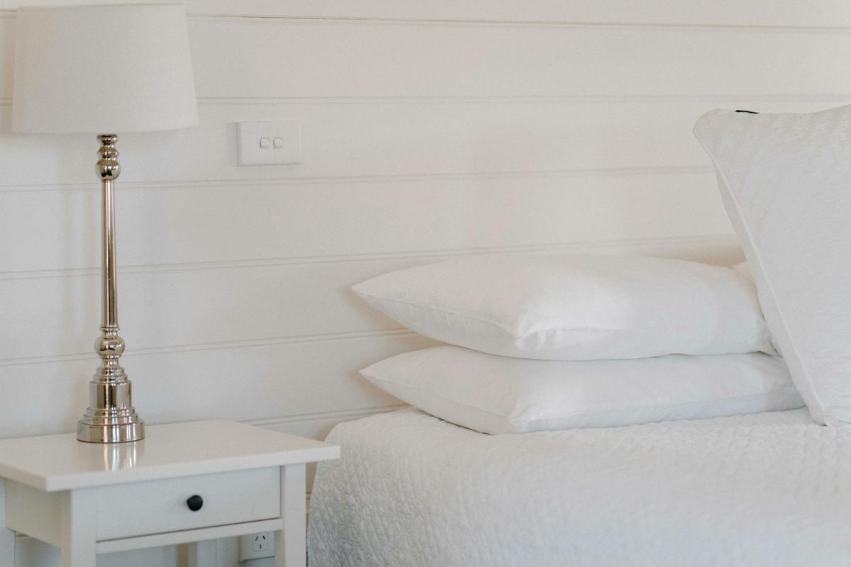 Curraweena House master bedroom