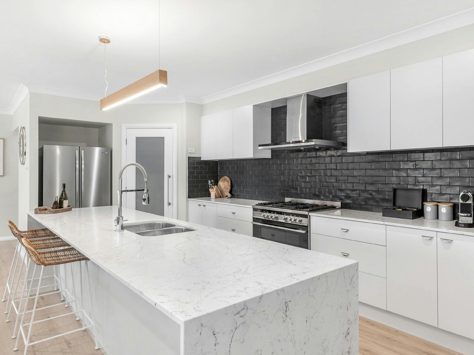 D'Vine Cottage kitchen area