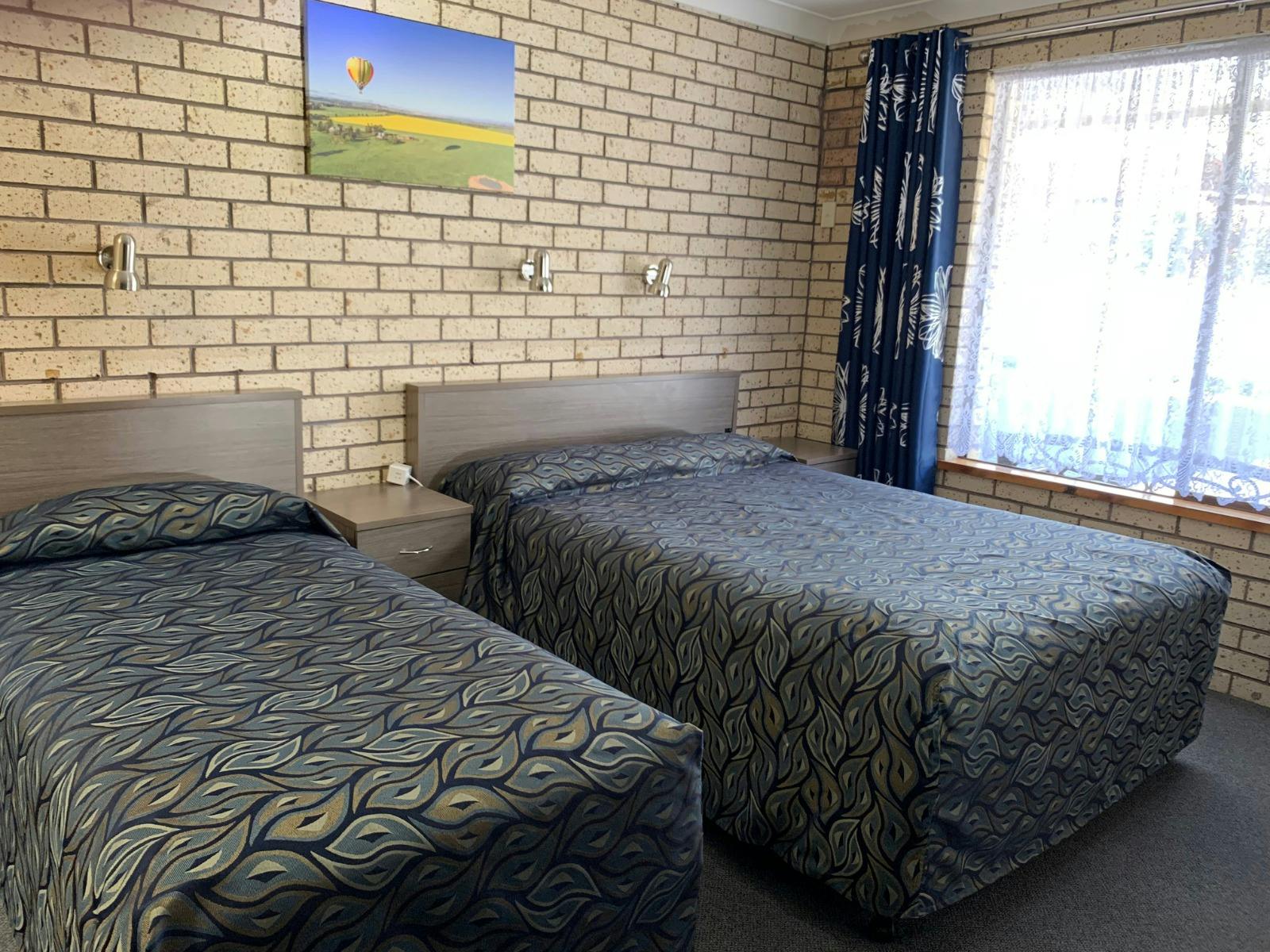 Cowra Crest Motel