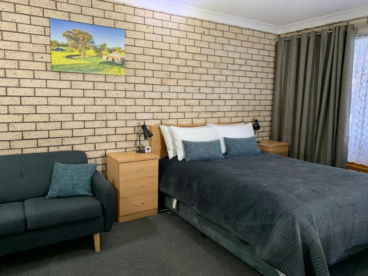 Cowra Crest Motel
