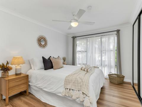 Cozy Sunny Coastal Three Bedroom Home