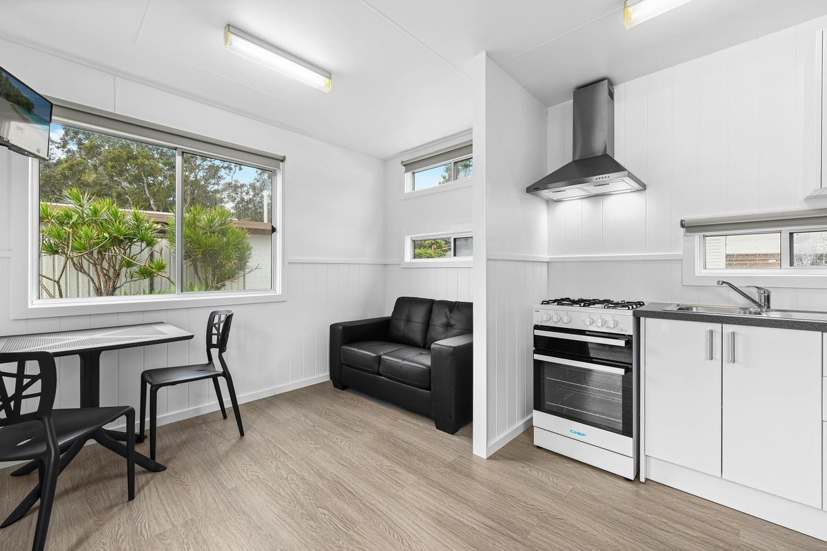 Cabin accommodation at Diamond Waters Caravan Park
