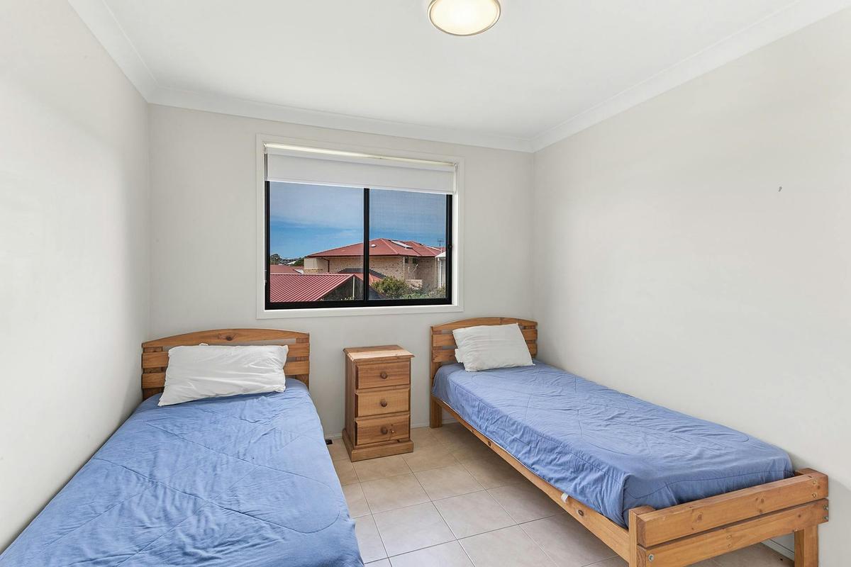 Bedroom 2 Singles Bed