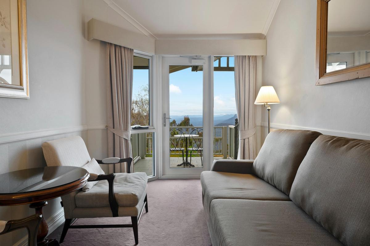 Grand Deluxe View Room