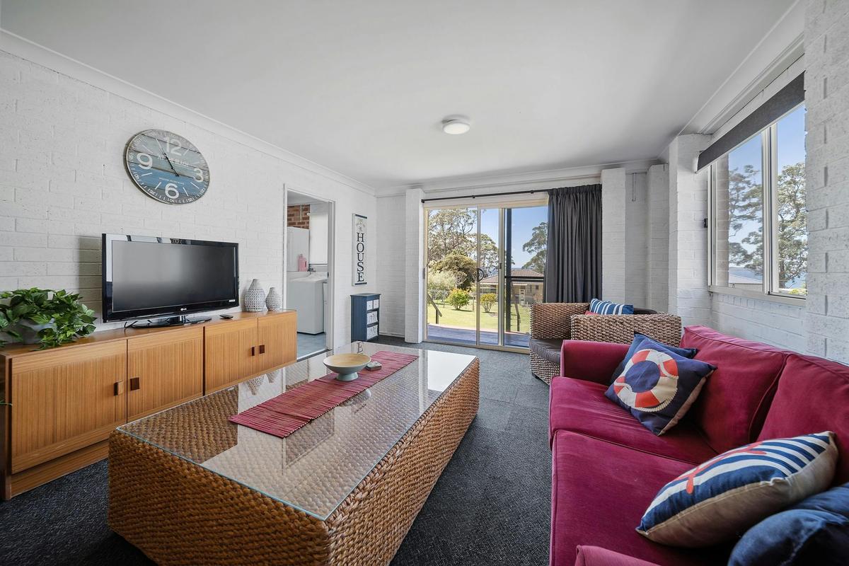 Days By The Bay at Hyams Beach