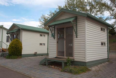 Discovery Parks - Jindabyne - Budget Backpacker Studio - Shared Accommodation