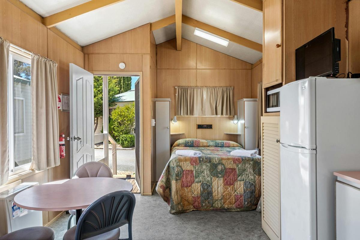 Main bedroom / Living room