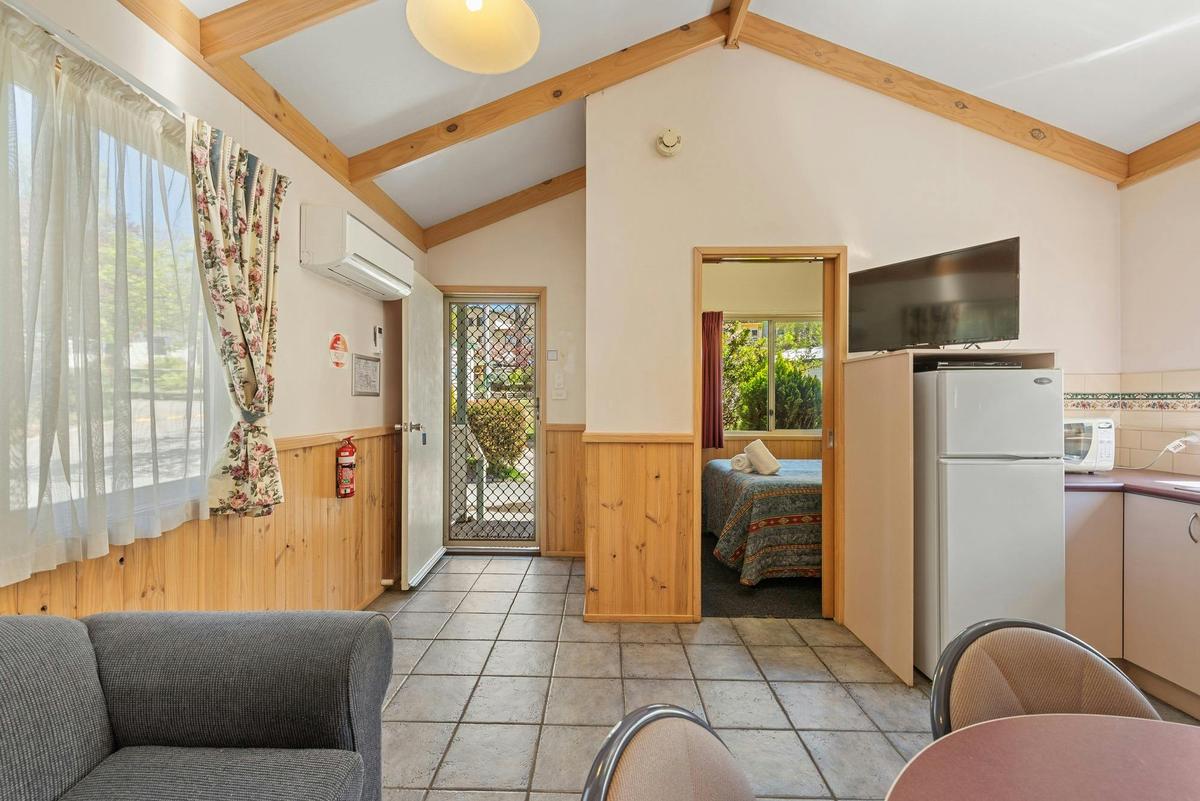 Standard Two Bedroom Cabin - Sleeps Four