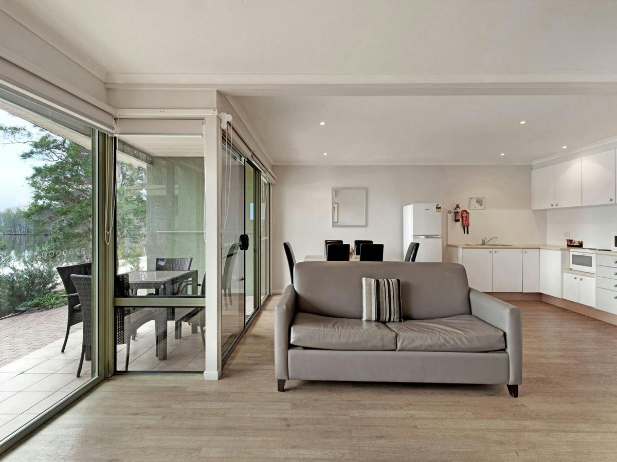 Deluxe One Bedroom Apartment