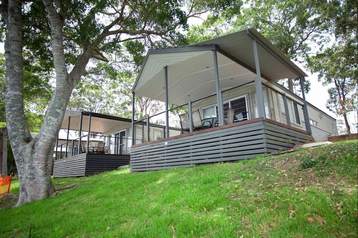 Discovery Parks - Forster - Deluxe Riverfront Villa